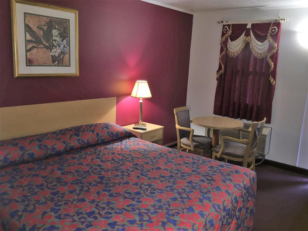 Budget Inn Wrightstown Екстер'єр фото